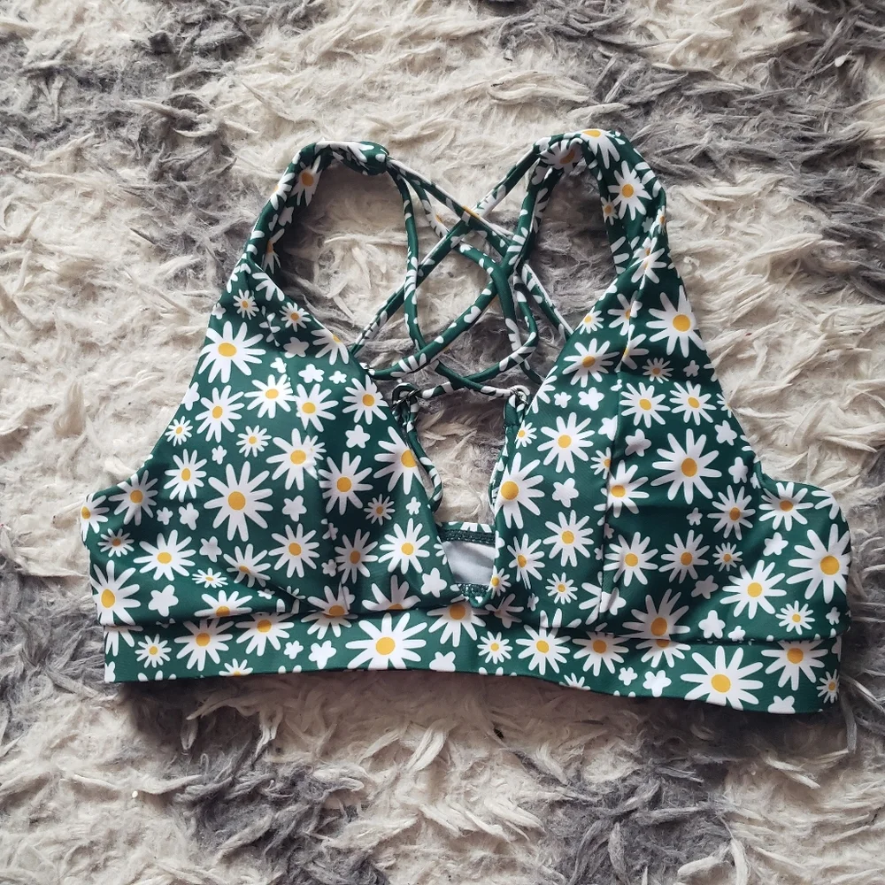SHEIN green daisy bikini top small - Picture 1 of 5
